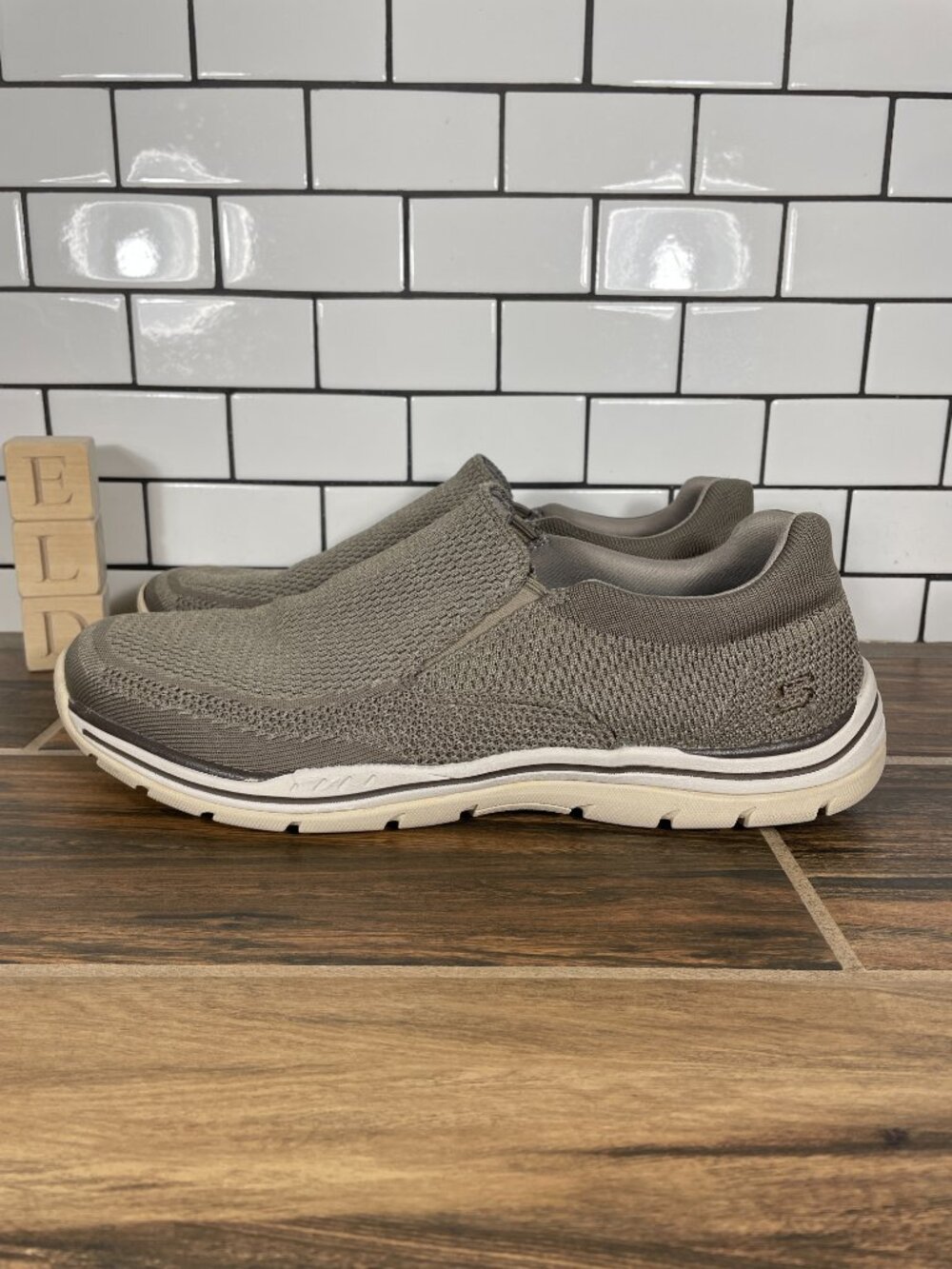Skechers Expected Gomel Shoes Mens Size 13 Taupe Relaxed Fit Slip On Loafer